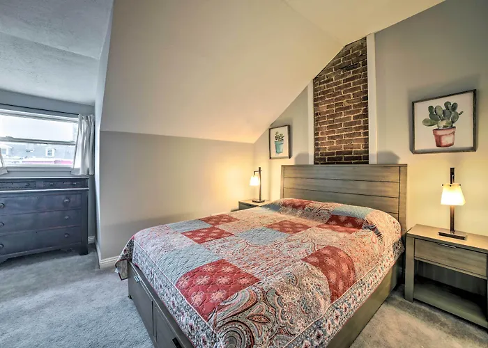 Vacation In Lawrenceville! Holiday home